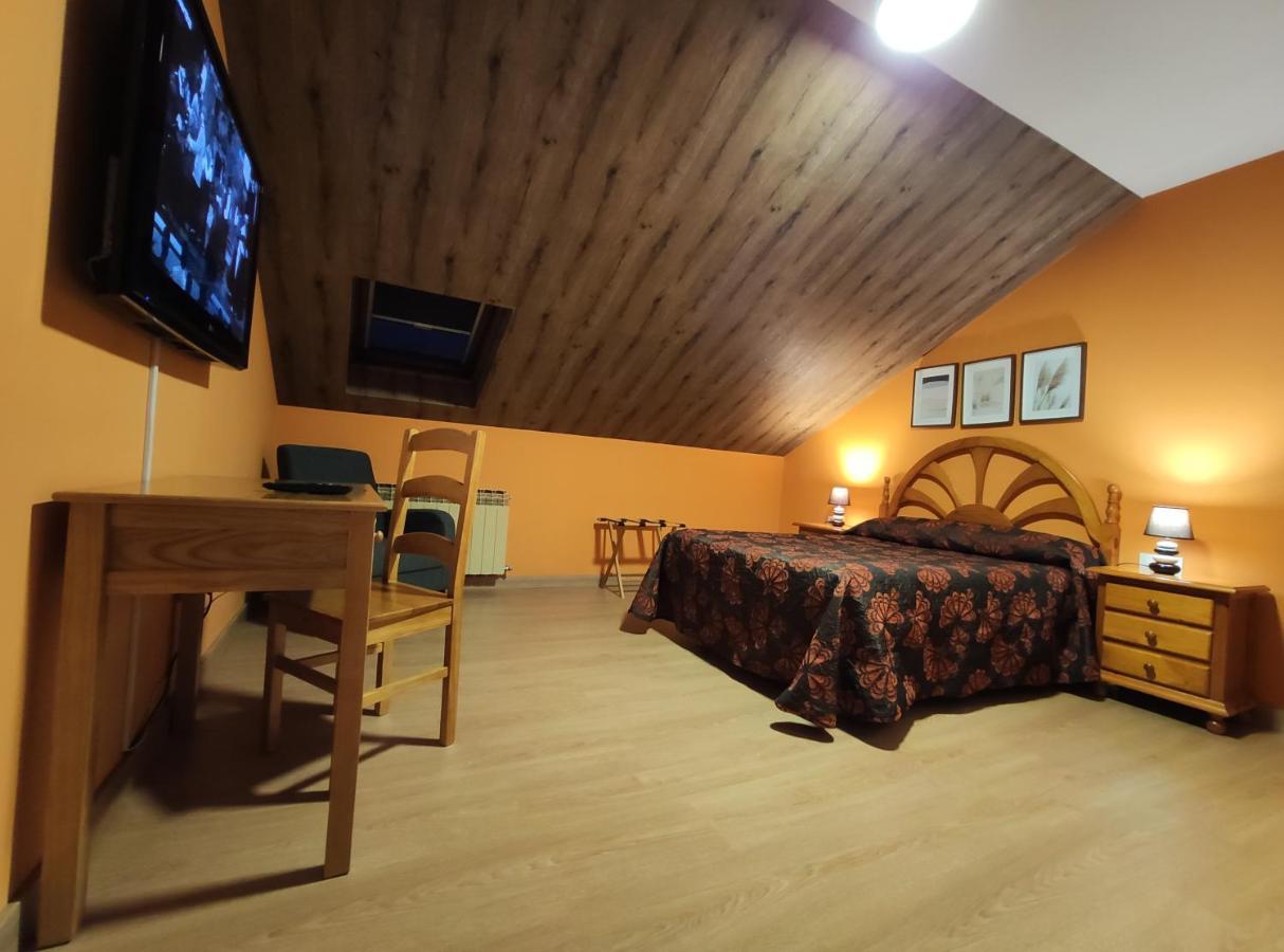 Hostal-Restaurante Paris Forcarei Екстер'єр фото